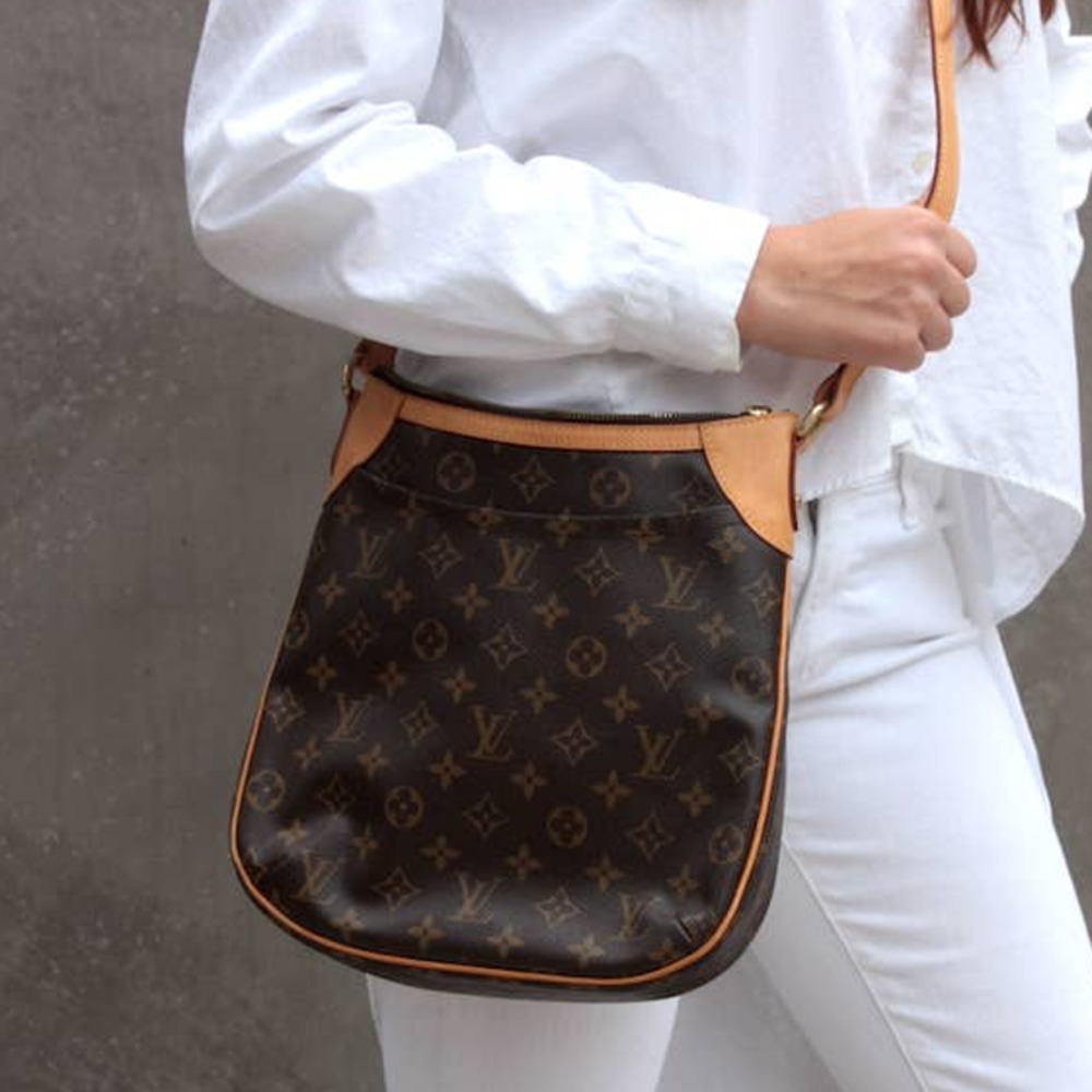💎✨Authentic✨💎 Louis Vuitton Monogram Odeon PM Shoulder Bag